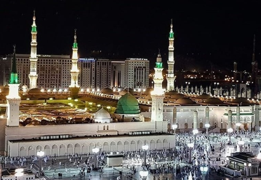 زيارة المعالم الإسلامية في رمضان: رحلة بين العبادة والثقافة