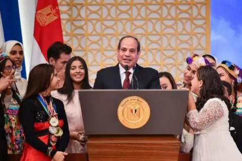 "لازم ناخد هبرة" ..  تصريح للسيسي خلال احتفالية "قادرون باختلاف" لذوي الهمم يثير تفاعلًا واسعًا