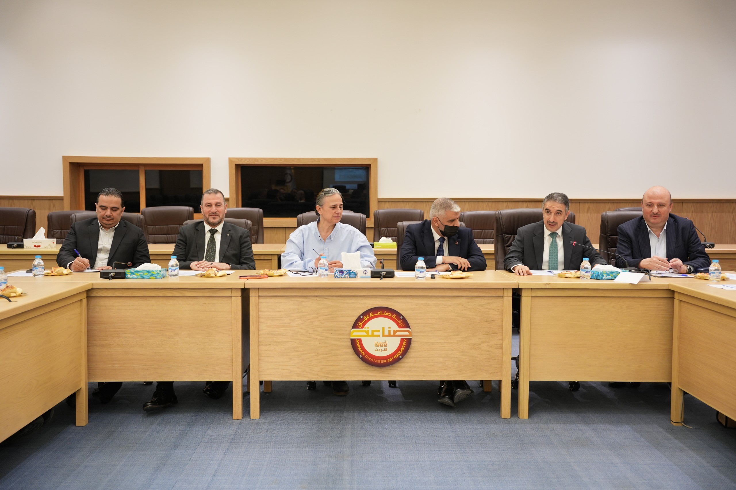 "صناعة عمّان" و" التدريب المهني" تبحثان سبل تعزيز تشغيل الأردنيين في القطاع الصناعي