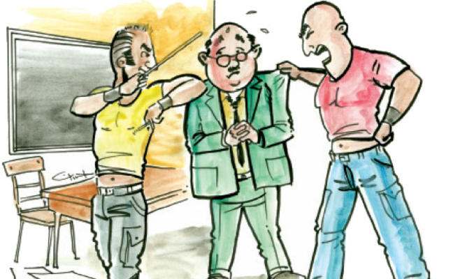 مطالبات باستخدام "القبضة الحديدية" ضد المعتدين على المعلمين