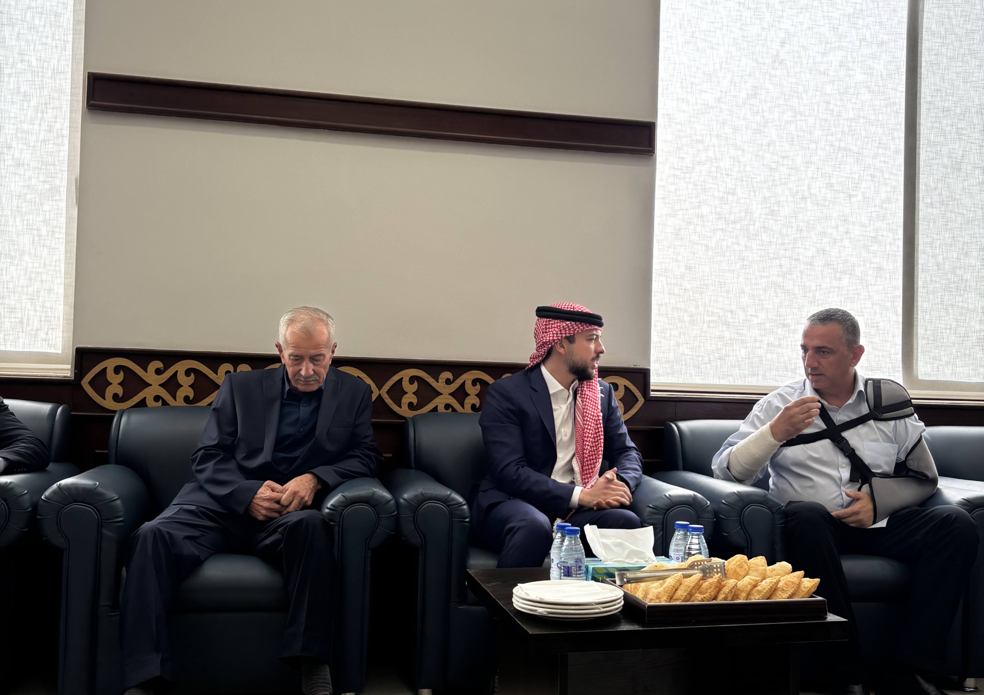 نائب الملك يعزي بوفاة الرائد المظلي المتقاعد سميح جنكات