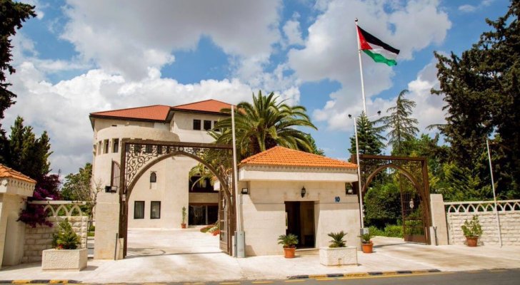 العطاءات الحكومية: فتح العروض المالية لأول عطاء عبر نظام الشراء الإلكتروني