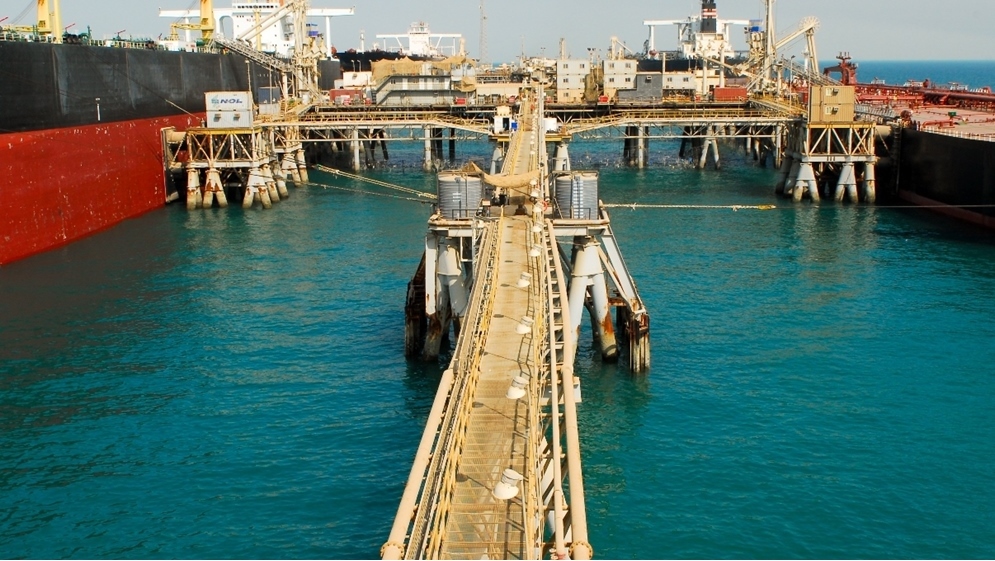 الناقلة هيلجا تصل لميناء البصرة العراقي لتحميل النفط