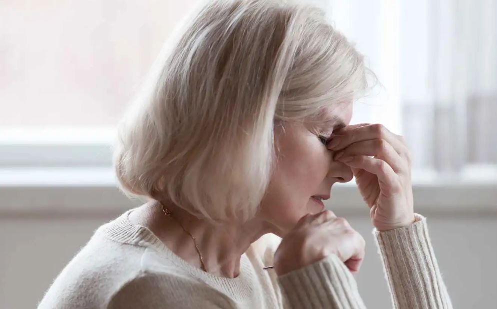 قبل 6 سنوات من ظهورها ..  فحص دم يكشف خطر تراجع الذاكرة  