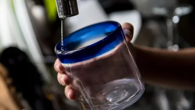 أهالي أم السماق الجنوبي لسرايا: 3 أحياء بلا مياه منذ 18 يوماً  