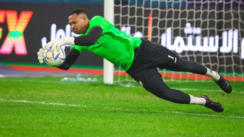 رسميا ..  استبعاد حارس منتخب عُمان بسبب الإصابة
