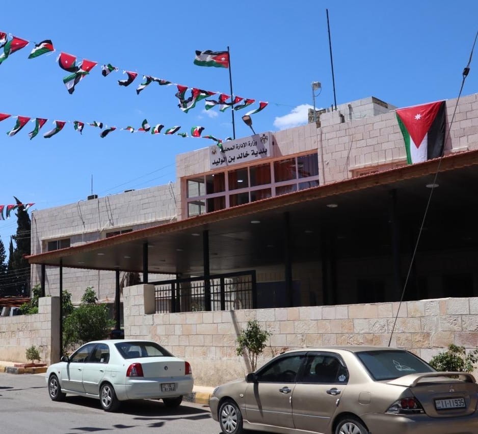 بالفيديو والصور ..  بلدية خالد بن الوليد تشارك أحتفالات المملكة باليوم الوطني للعلم  