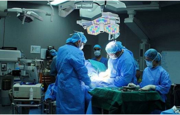 عملية تجميل جديدة هي الأكثر انتشاراً بين النجمات ..  ستتفاجأون بكلفتها