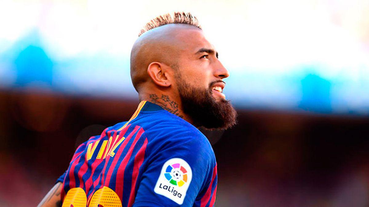 فيدال يحدد شرط التتويج بدوري الأبطال