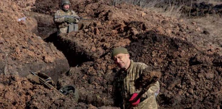 وسط إطلاق آلاف القذائف الروسية ..  صمود أوكراني بـ"معركة باخموت"