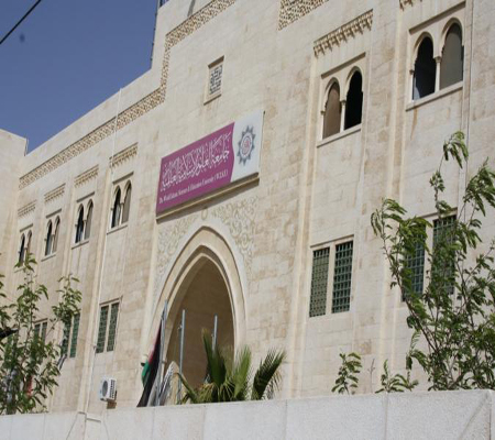 بالأرقام: رسوم القبول و التسجيل في جامعة العلوم الاسلامية 5 اضعاف الرسوم في الجامعات الرسمية 