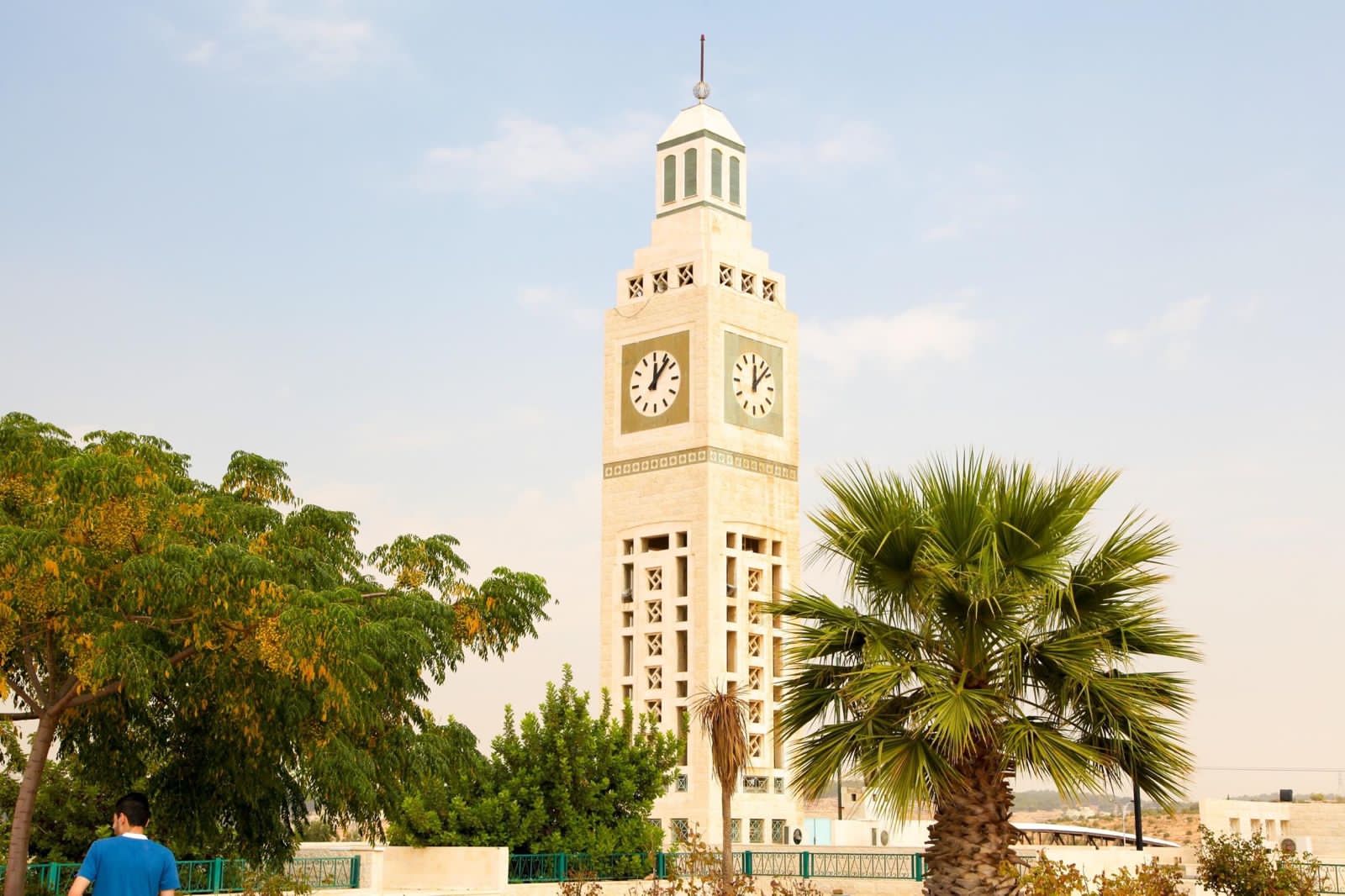 جامعة الزيتونة الأردنية تعطل أعمالها غدا الثلاثاء بسبب الظروف الجوية 