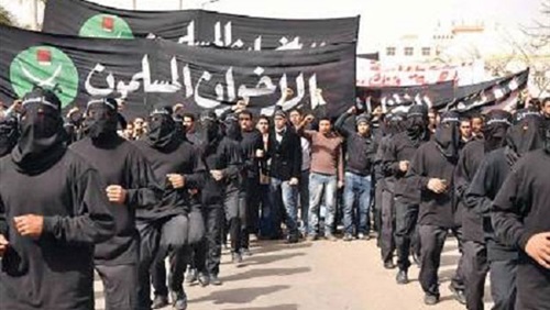 تدريبات عسكرية لعناصر من جماعة الإخوان غير الشرعية في العالوك