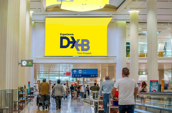 للمرة الأولى في تاريخه ..  مطار دبي الثاني عالمياً بعدد المسافرين