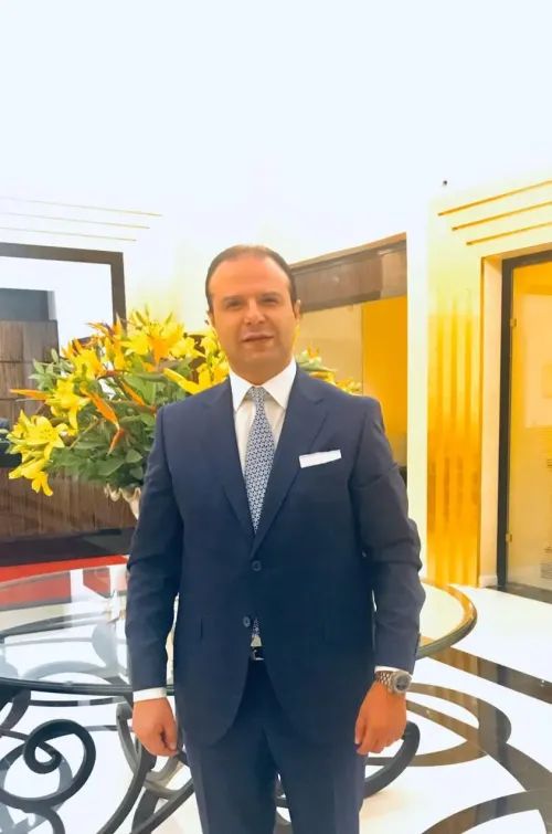 المناصير سفيرا لليونيسكو والمنظمة الإيطالية للثقافة والاقتصاد 