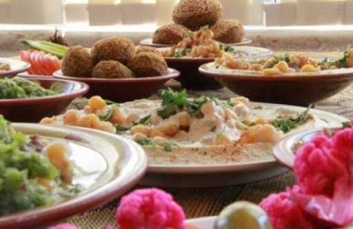 مبيعات المطاعم الجمعة تشكل 40% من مبيعات الأسبوع