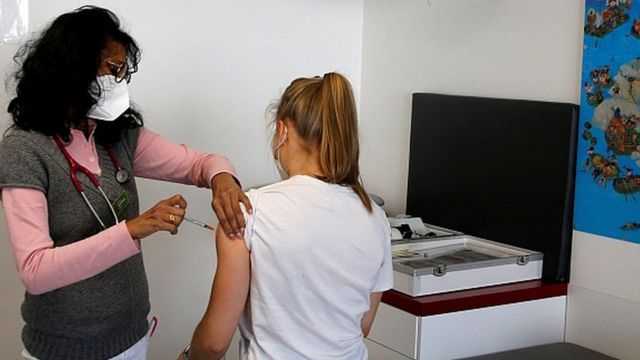 هيئة الدواء الأوروبية توافق على تطعيم الأطفال ما بين 12 و15 عاما بلقاح فايزر