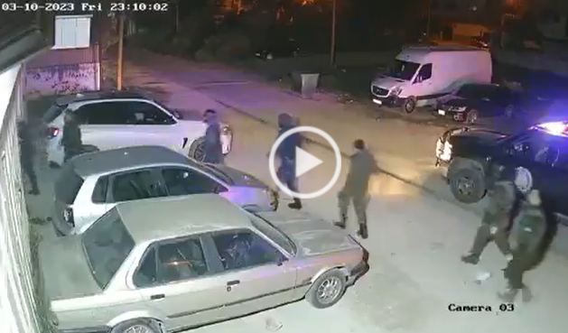 بالفيديو ..  الأجهزة الأمنية الفلسطينية تعتقل الأسير المحرر مجد عازم بمدينة نابلس