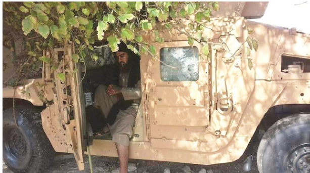 "صحيفة تركية" تنشر صورة البغدادي في مدرعة امريكية وتتهم واشنطن بتوزيع جوازات سفر مزيفة لـ”داعش”