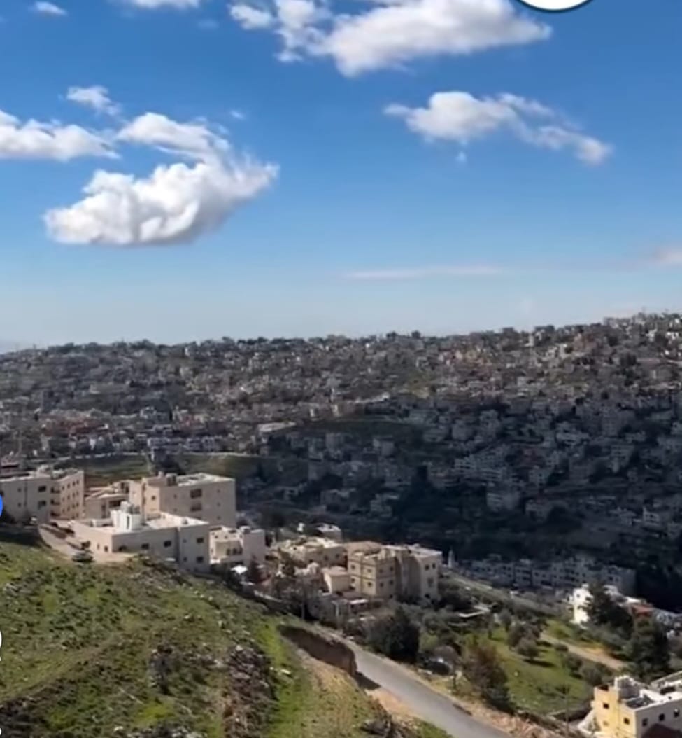 الان اطلاق صافرات الانذار من الاردن مدينة السلط 