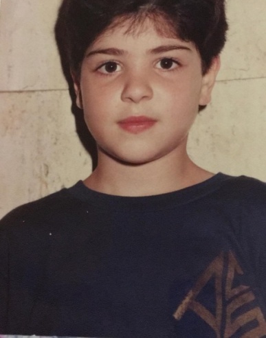 بالصورة  ..  هذه الطفلة أصبحت ملكة جمال عربية  ..  خمنوا من هي