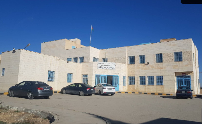 مدير صحة المفرق يرد على شكوى نقص الأطباء والأدوية في مركز صحي الزعتري: رفدنا المركز بطبيب أسرة وتأمين العلاجات