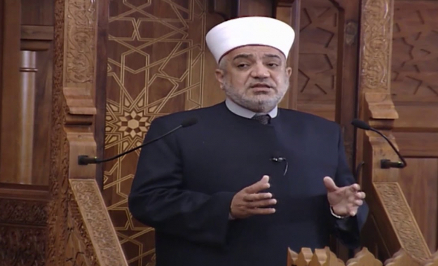 وزير الأوقاف: الدين أمرنا باعتزال المساجد في حال "أكلنا الثوم أو البصل" ما بالكم بمصاب "الكورونا"