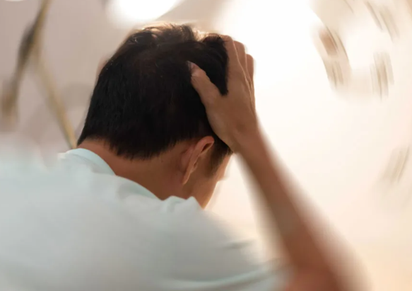 أصبت بعقد نفسية نتيجة اليُتم المبكر الذي تعرضت له، فما العلاج