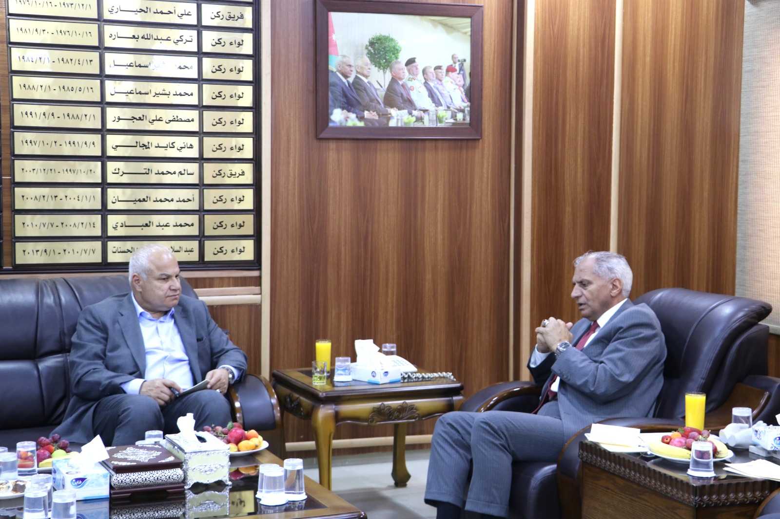 الرقاد والبكار يبحثان قضايا المتقاعدين العسكريين على نظام تقاعد الضمان الاجتماعي