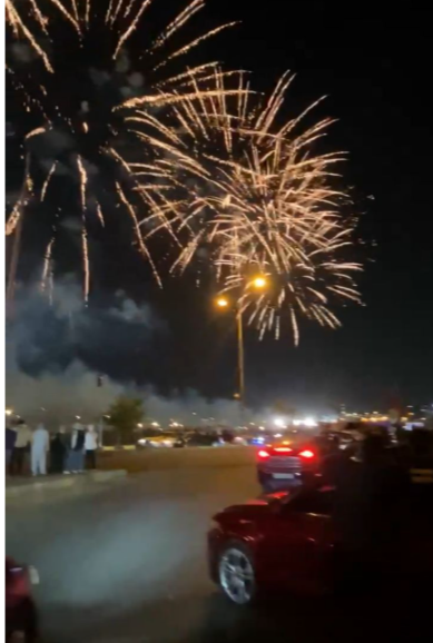  سماء عمّان تتزين بالألعاب النارية احتفالاً بالاستقلال  ..  فيديو