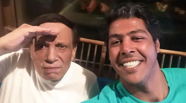 عمر متولي يكشف سر انتماء عادل إمام الكروي: "تحول من الزمالك إلى الأهلي"