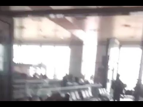 انقطاع الكهرباء يحول مطار جدة الدولي إلى "ظلام" .. فيديو