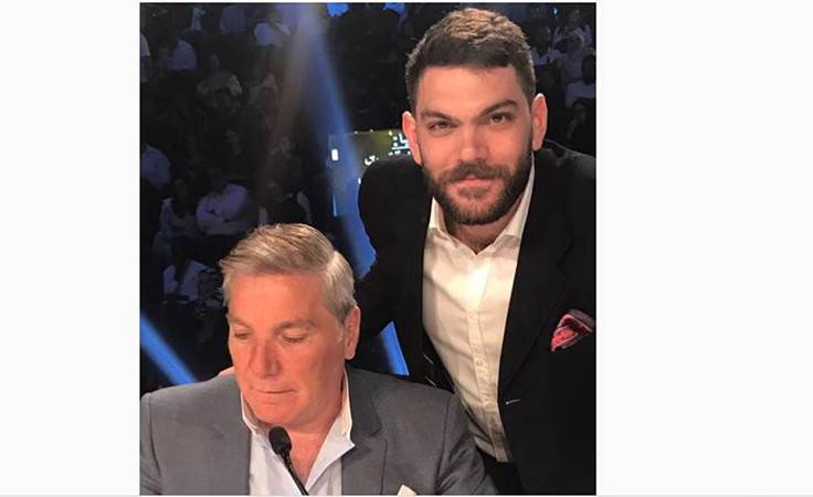 صورة ..  إبن علي جابر نسخة طبق الأصل عن والده ..  ويشعل الإنترنت بجماله!