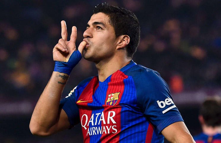 بالصور .. أغرب الشروط في عقود نجوم كرة القدم العالميين