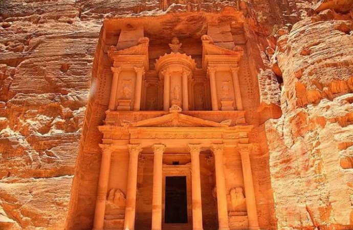 تنشيط السياحة: ارتفاع نسبة السياح التونسيين للاردن 23%