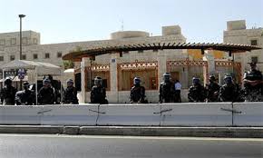 السفارة الامريكية في عمان تحذر رعاياها الاقتراب من " المولات "