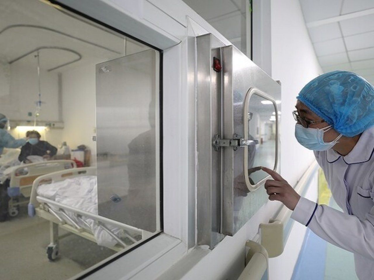 البحرين تُسجل 486 إصابة جديدة بفيروس كورونا