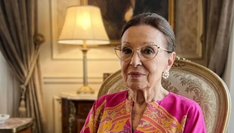 ظهور لنجاة الصغيرة يفرح جمهورها ..  والفنانة ترد