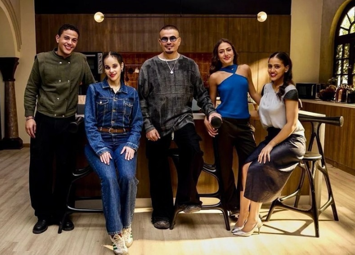 في رمضان ..  عمرو دياب يُفاجئ الجمهور ويطل مع أولاده .. صور