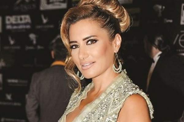 ممثلة عربية .. نحنا شعب مغنج