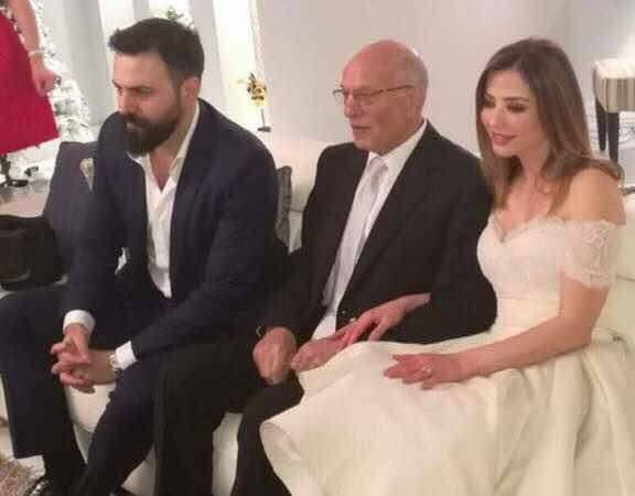  بعد إعلان زواجهما المُفاجئ  ..   وفاء كيلاني  أكبر من تيم حسن بعدة سنوات  ..  تفاصيل زواجهما