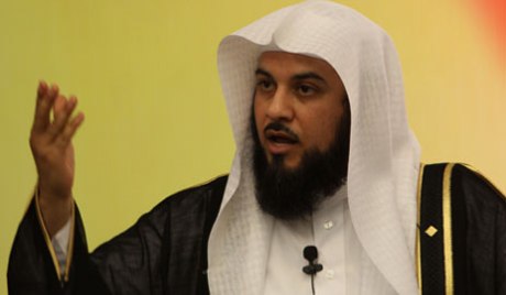 عمرو مصطفى: العريفي إرهابي وخطبته "ملعونة" !