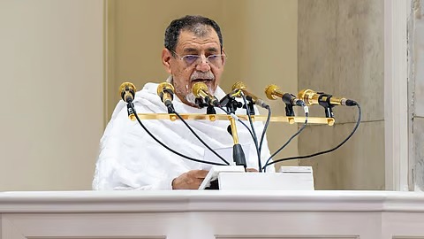 خطبة عرفة: دعوة للتقوى والاعتدال في زمن التحديات
