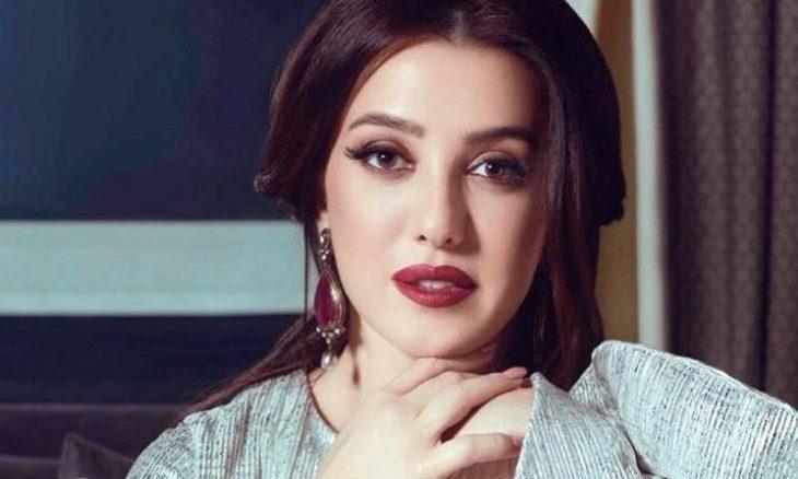 كندة علوش تطلب من جمهورها الدعاء لها