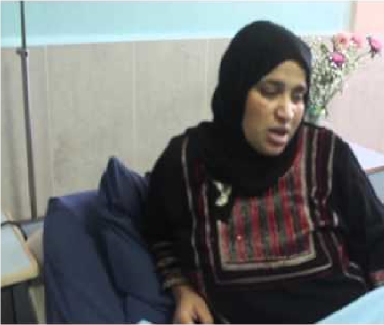 بالفيديو  ..  غزية تضع 4 توائم بعد 18 عاما من الحرمان