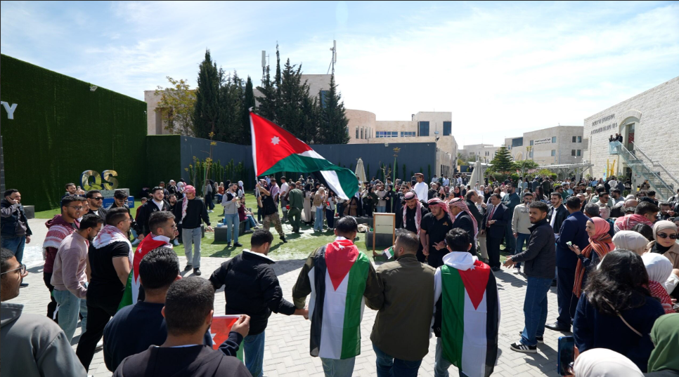 جامعة العلوم التطبيقية الخاصة تحتفي بيوم العلم الأردني: راية الوحدة ومظلة الانتماء