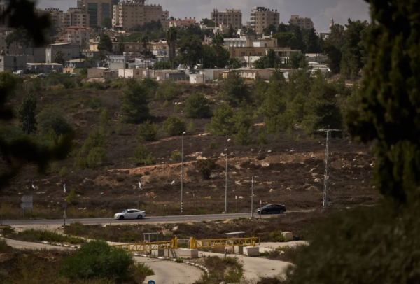 الجيش الإسرائيلي يستولي على أكثر من 77 دونمًا شرق القدس