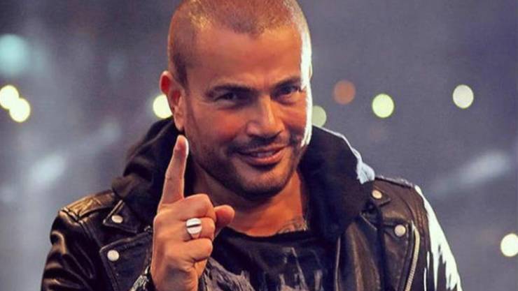 فيروس كورونا يهدد عمرو دياب