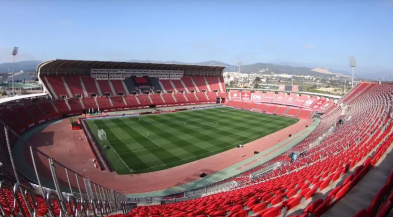 ريال مايوركا الإسباني يتعاقد مع دونالد ترمب