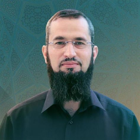 الداعية القنيبي يفك إضرابه عن الطعام بعد 21 يوماً